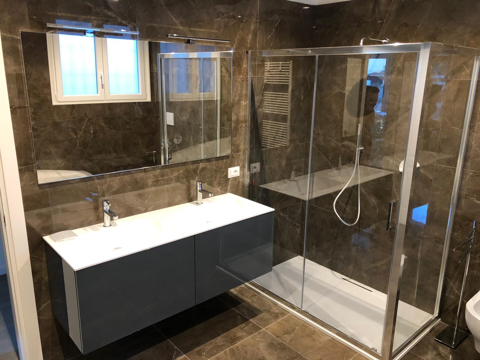 preventivo per trasformazione vasca da bagno in cabine doccia Bologna Cirenaica